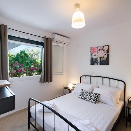 Sofoklis City House With A Private Veranda Lefkada City Екстер'єр фото